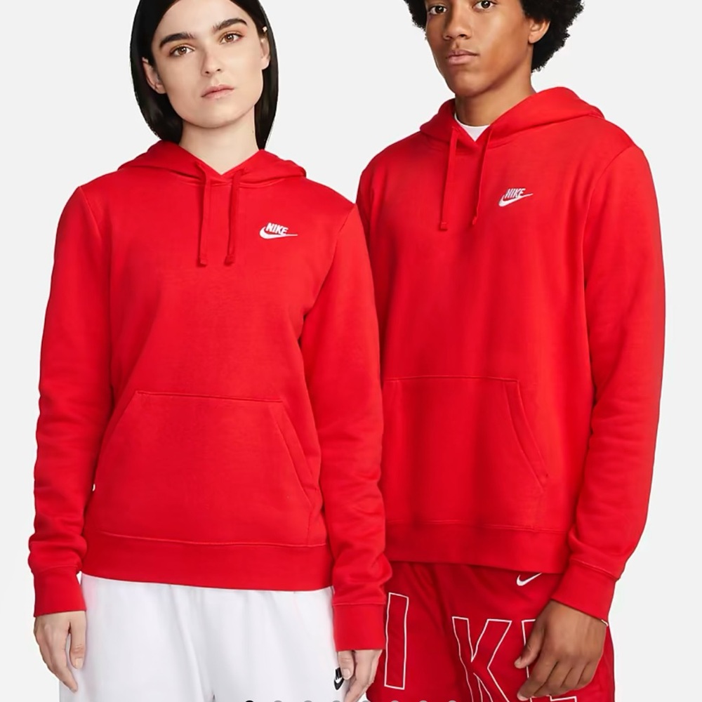 Red nike club fleece women’s hoodie medium